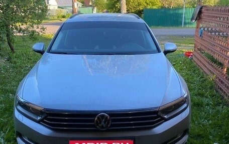 Volkswagen Passat B8 рестайлинг, 2018 год, 2 050 000 рублей, 3 фотография