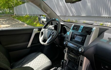 Toyota Land Cruiser Prado 150 рестайлинг 2, 2013 год, 3 300 000 рублей, 11 фотография