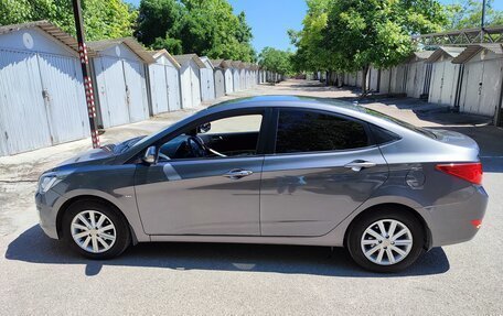 Hyundai Solaris II рестайлинг, 2015 год, 1 680 000 рублей, 5 фотография