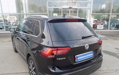 Volkswagen Tiguan II, 2017 год, 2 257 000 рублей, 5 фотография