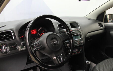 Volkswagen Polo VI (EU Market), 2011 год, 735 000 рублей, 14 фотография