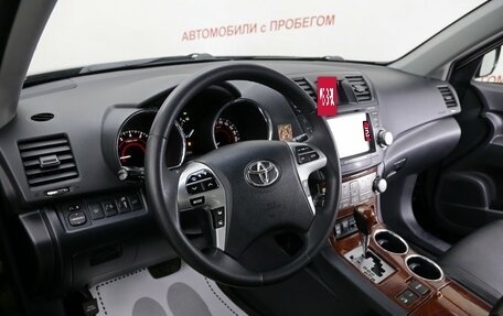 Toyota Highlander III, 2011 год, 1 899 000 рублей, 13 фотография