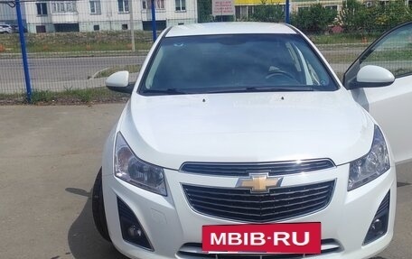 Chevrolet Cruze II, 2013 год, 970 000 рублей, 2 фотография