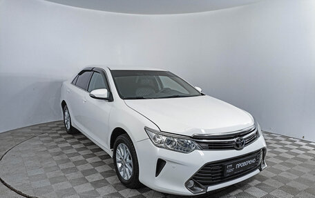 Toyota Camry, 2015 год, 2 355 000 рублей, 3 фотография