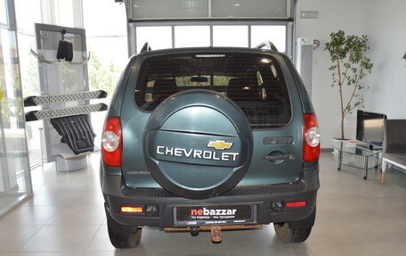 Chevrolet Niva I рестайлинг, 2015 год, 725 000 рублей, 6 фотография