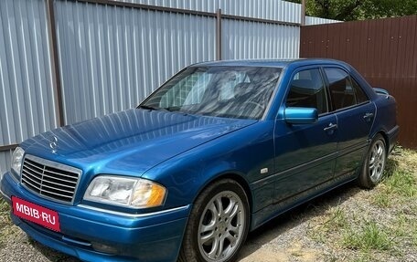 Mercedes-Benz C-Класс, 1996 год, 900 000 рублей, 1 фотография