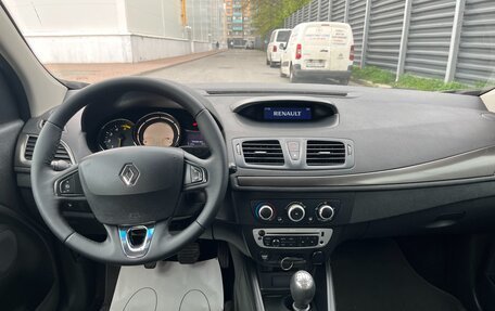 Renault Megane III, 2015 год, 950 000 рублей, 10 фотография