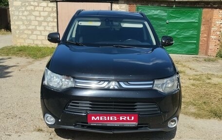 Mitsubishi Outlander III рестайлинг 3, 2012 год, 1 360 000 рублей, 5 фотография