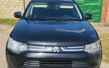 Mitsubishi Outlander III рестайлинг 3, 2012 год, 1 360 000 рублей, 18 фотография