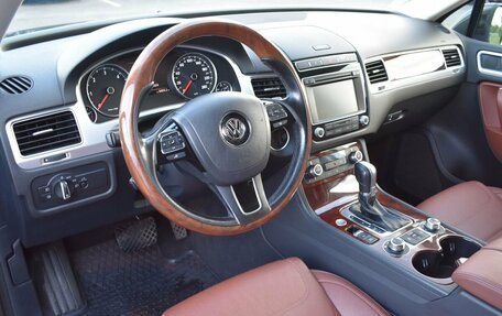 Volkswagen Touareg III, 2016 год, 3 250 000 рублей, 11 фотография