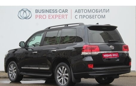 Toyota Land Cruiser 200, 2018 год, 8 998 000 рублей, 4 фотография