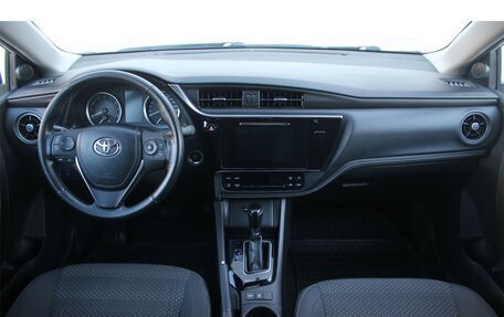 Toyota Corolla, 2018 год, 1 787 000 рублей, 7 фотография