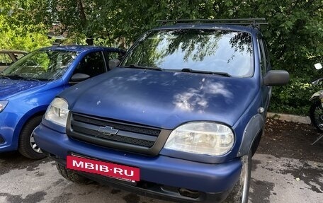 Chevrolet Niva I рестайлинг, 2005 год, 274 699 рублей, 2 фотография