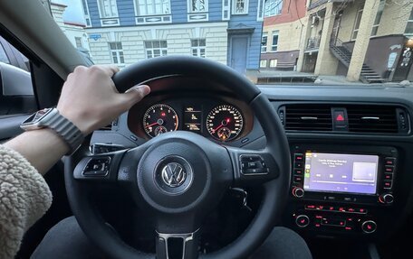 Volkswagen Jetta VI, 2012 год, 980 000 рублей, 12 фотография