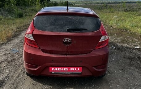 Hyundai Solaris II рестайлинг, 2012 год, 650 000 рублей, 3 фотография