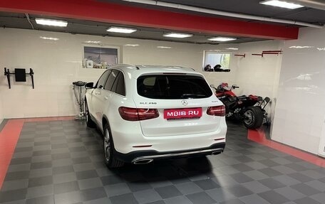 Mercedes-Benz GLC, 2017 год, 3 990 000 рублей, 6 фотография