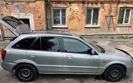 Mazda Familia, 2001 год, 220 000 рублей, 2 фотография