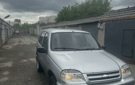 Chevrolet Niva I рестайлинг, 2003 год, 250 000 рублей, 4 фотография