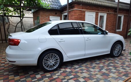 Volkswagen Jetta VI, 2015 год, 1 250 000 рублей, 4 фотография