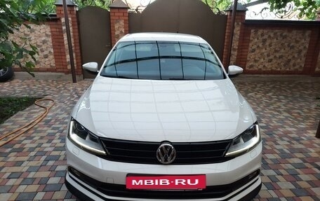 Volkswagen Jetta VI, 2015 год, 1 250 000 рублей, 2 фотография