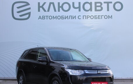 Mitsubishi Outlander III рестайлинг 3, 2014 год, 1 335 000 рублей, 3 фотография