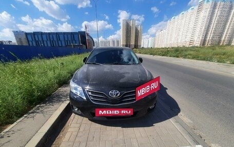Toyota Camry, 2011 год, 1 330 000 рублей, 2 фотография