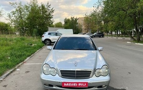 Mercedes-Benz C-Класс, 2003 год, 770 000 рублей, 2 фотография