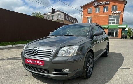 Toyota Avensis III рестайлинг, 2005 год, 670 000 рублей, 1 фотография