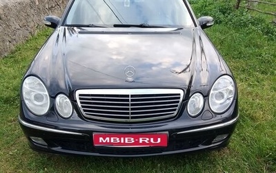 Mercedes-Benz E-Класс, 2004 год, 750 000 рублей, 1 фотография