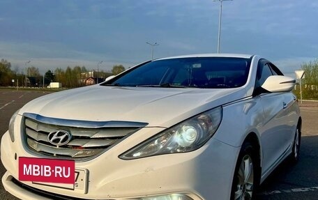 Hyundai Sonata VI, 2010 год, 1 250 000 рублей, 1 фотография