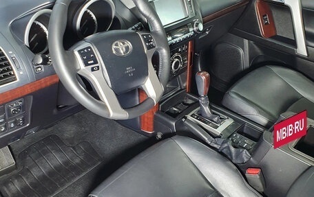 Toyota Land Cruiser Prado 150 рестайлинг 2, 2016 год, 5 650 000 рублей, 3 фотография