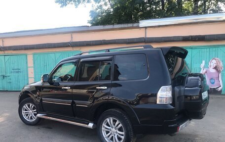 Mitsubishi Pajero IV, 2011 год, 2 600 000 рублей, 6 фотография