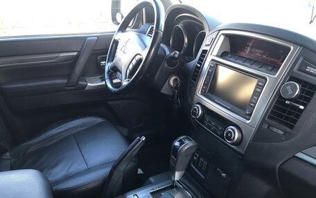 Mitsubishi Pajero IV, 2011 год, 2 600 000 рублей, 11 фотография