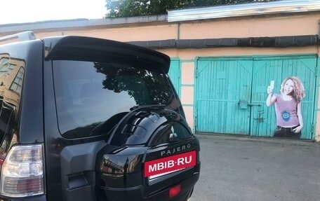 Mitsubishi Pajero IV, 2011 год, 2 600 000 рублей, 7 фотография