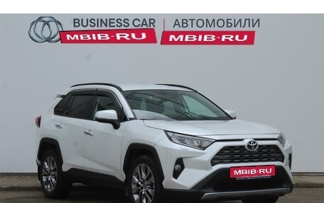 Toyota RAV4, 2020 год, 3 805 000 рублей, 3 фотография