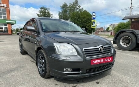 Toyota Avensis III рестайлинг, 2005 год, 670 000 рублей, 2 фотография