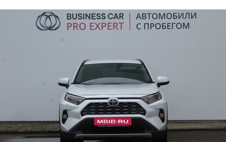 Toyota RAV4, 2020 год, 3 943 000 рублей, 2 фотография