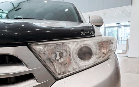 Toyota Highlander III, 2011 год, 2 095 000 рублей, 17 фотография