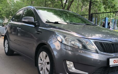 KIA Rio III рестайлинг, 2013 год, 990 000 рублей, 2 фотография