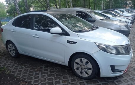 KIA Rio III рестайлинг, 2015 год, 680 000 рублей, 2 фотография