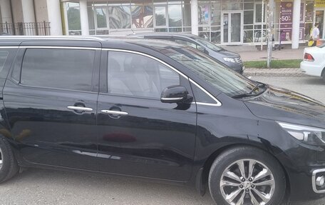 KIA Carnival III, 2017 год, 2 500 000 рублей, 7 фотография