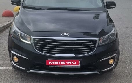 KIA Carnival III, 2017 год, 2 500 000 рублей, 10 фотография