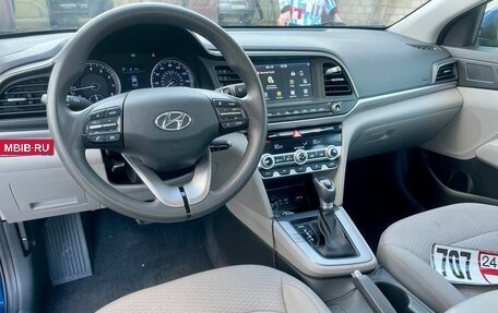 Hyundai Elantra VI рестайлинг, 2019 год, 1 650 000 рублей, 5 фотография