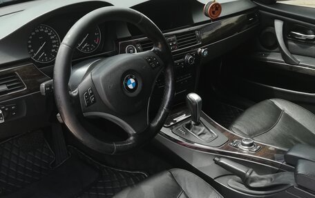 BMW 3 серия, 2011 год, 1 300 000 рублей, 14 фотография