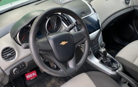 Chevrolet Cruze II, 2013 год, 900 000 рублей, 10 фотография