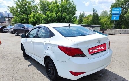 Hyundai Solaris II рестайлинг, 2016 год, 750 000 рублей, 2 фотография