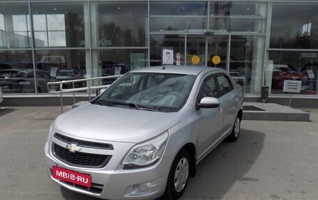 Chevrolet Cobalt II, 2013 год, 677 000 рублей, 1 фотография