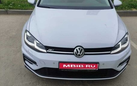 Volkswagen Golf VII, 2018 год, 2 500 000 рублей, 4 фотография