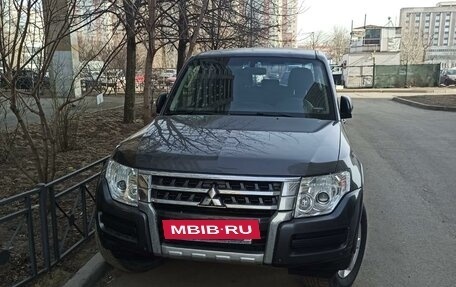 Mitsubishi Pajero IV, 2014 год, 2 400 000 рублей, 2 фотография