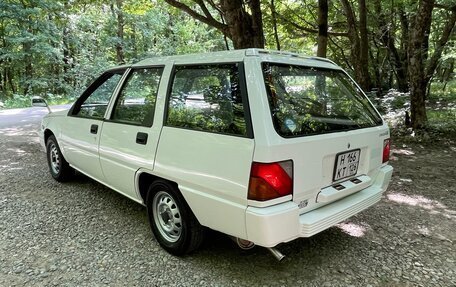 Mitsubishi Lancer IV, 1992 год, 400 000 рублей, 4 фотография